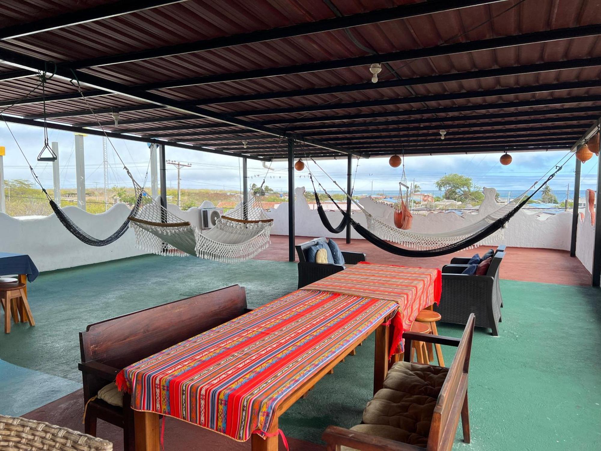 Hostal Cattleya 巴克里索莫雷诺港 外观 照片